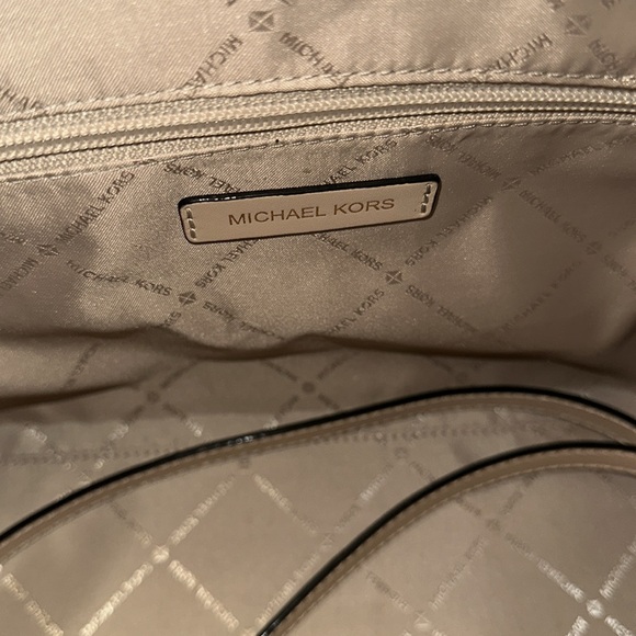 Michael Kors Kara metallic rose gold satchel. comes with card case. NWOT - Picture 9 of 11